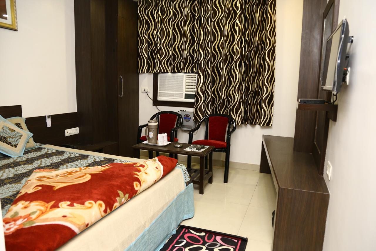 Hotel Abhinandan Inn Jaipur Eksteriør bilde