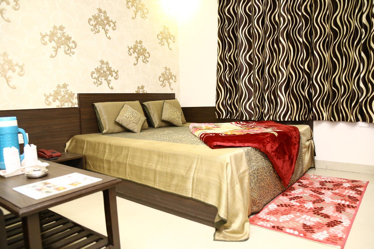 Hotel Abhinandan Inn Jaipur Eksteriør bilde