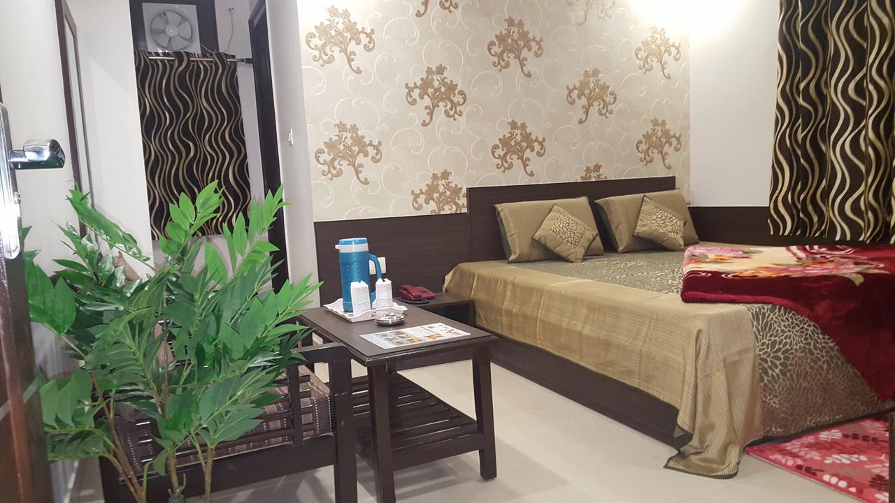 Hotel Abhinandan Inn Jaipur Eksteriør bilde